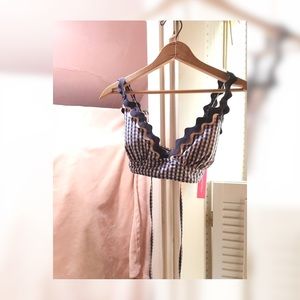 Women’s Xhilaration Gingham Bikini Top // L